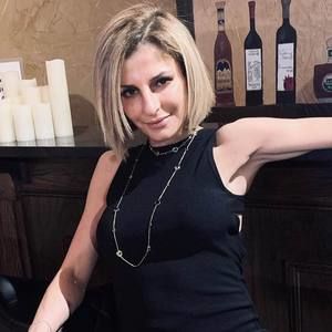 Meet your Posher, Marina